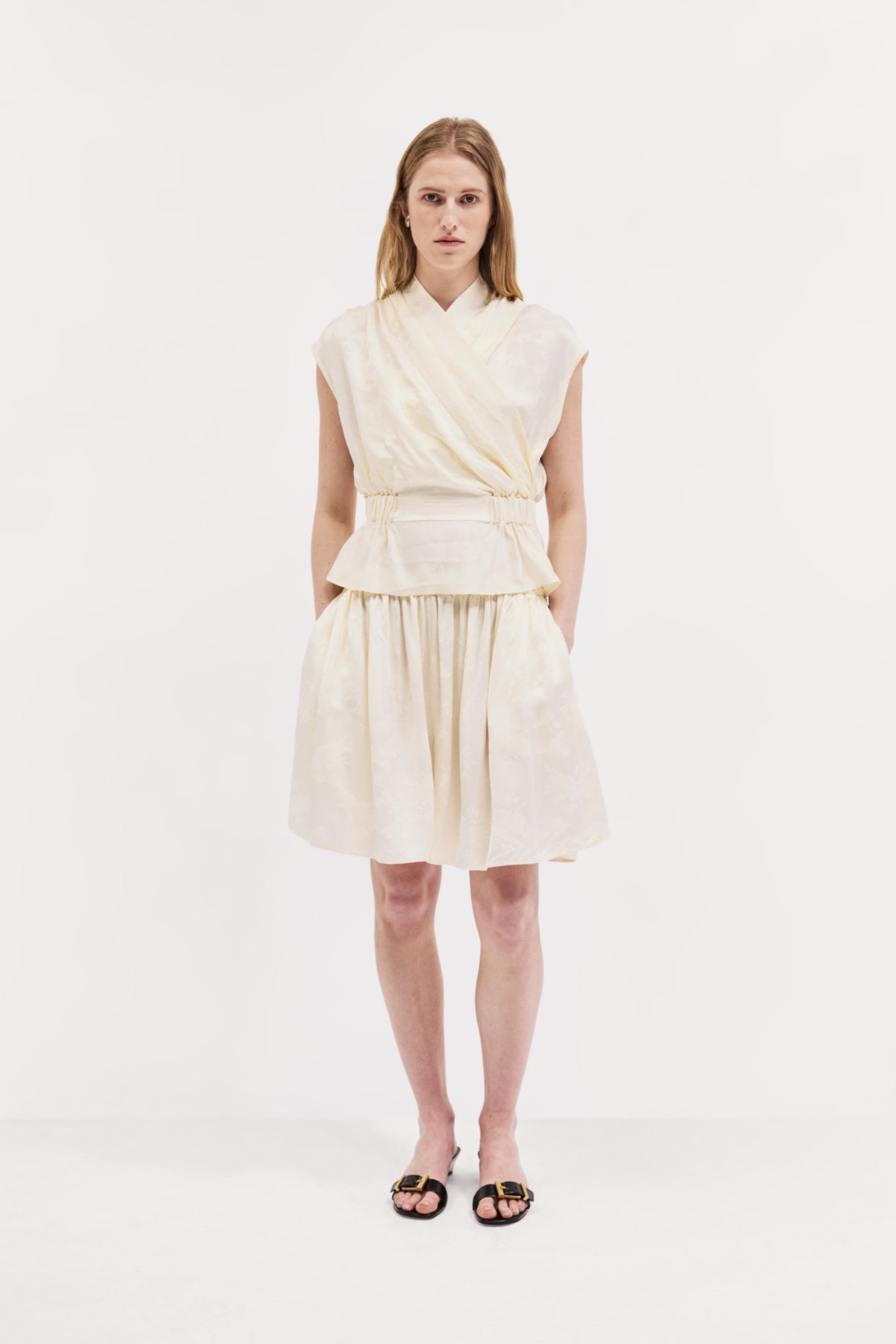 Voluminous Short in Tapestry