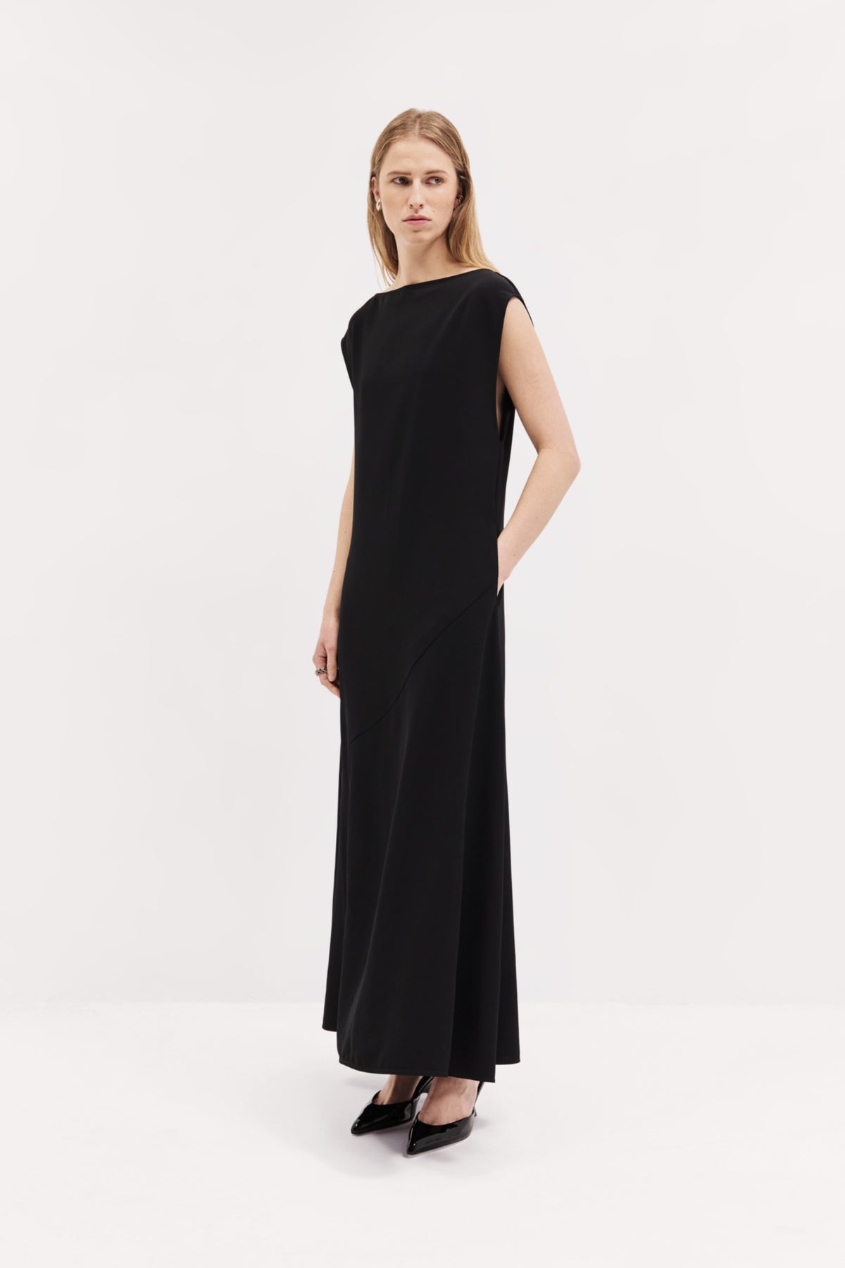 Sofie Dress in Drape Suiting