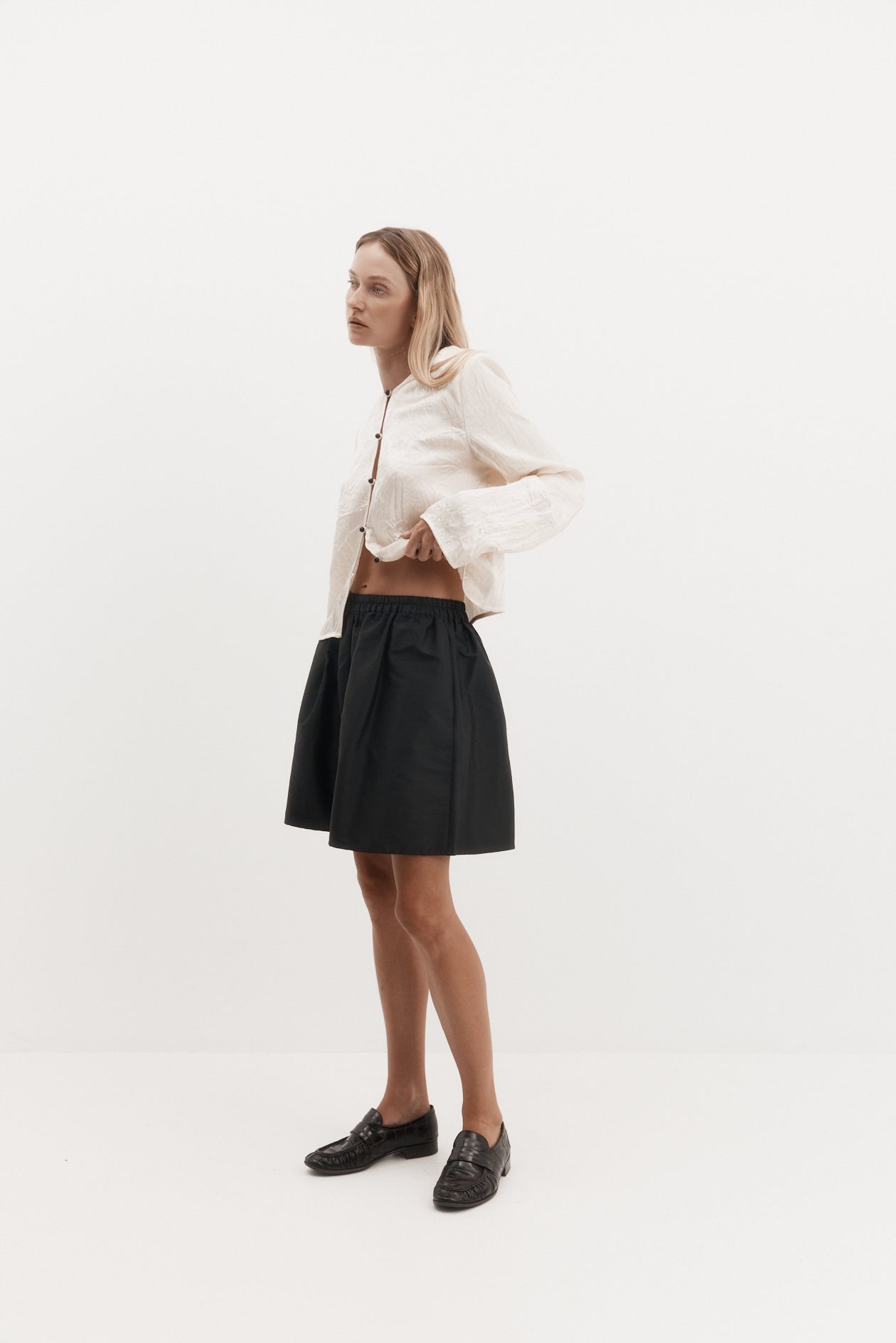 Voluminous Short in Silk Taffeta