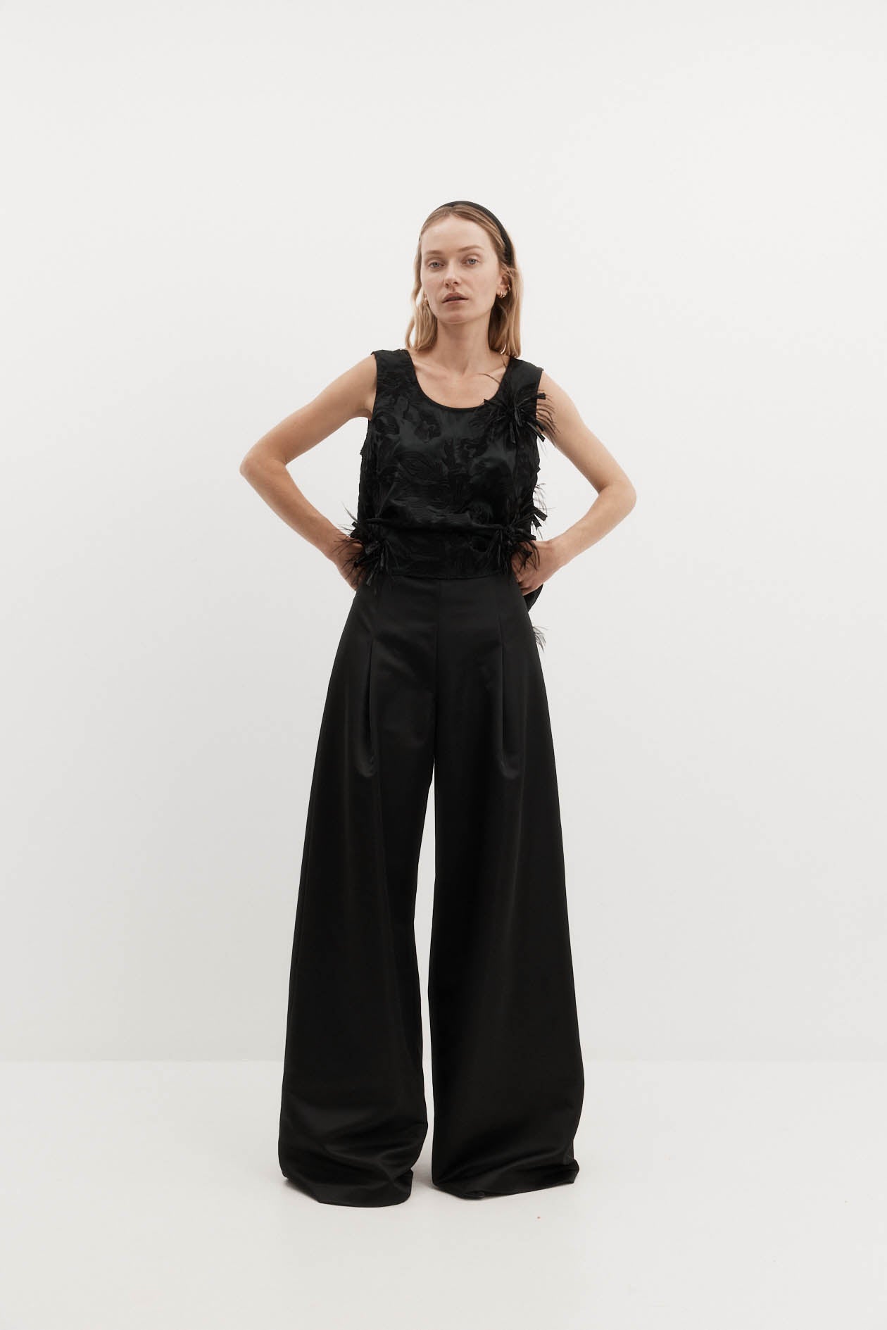 Gigi Top in Feathered Embroidery