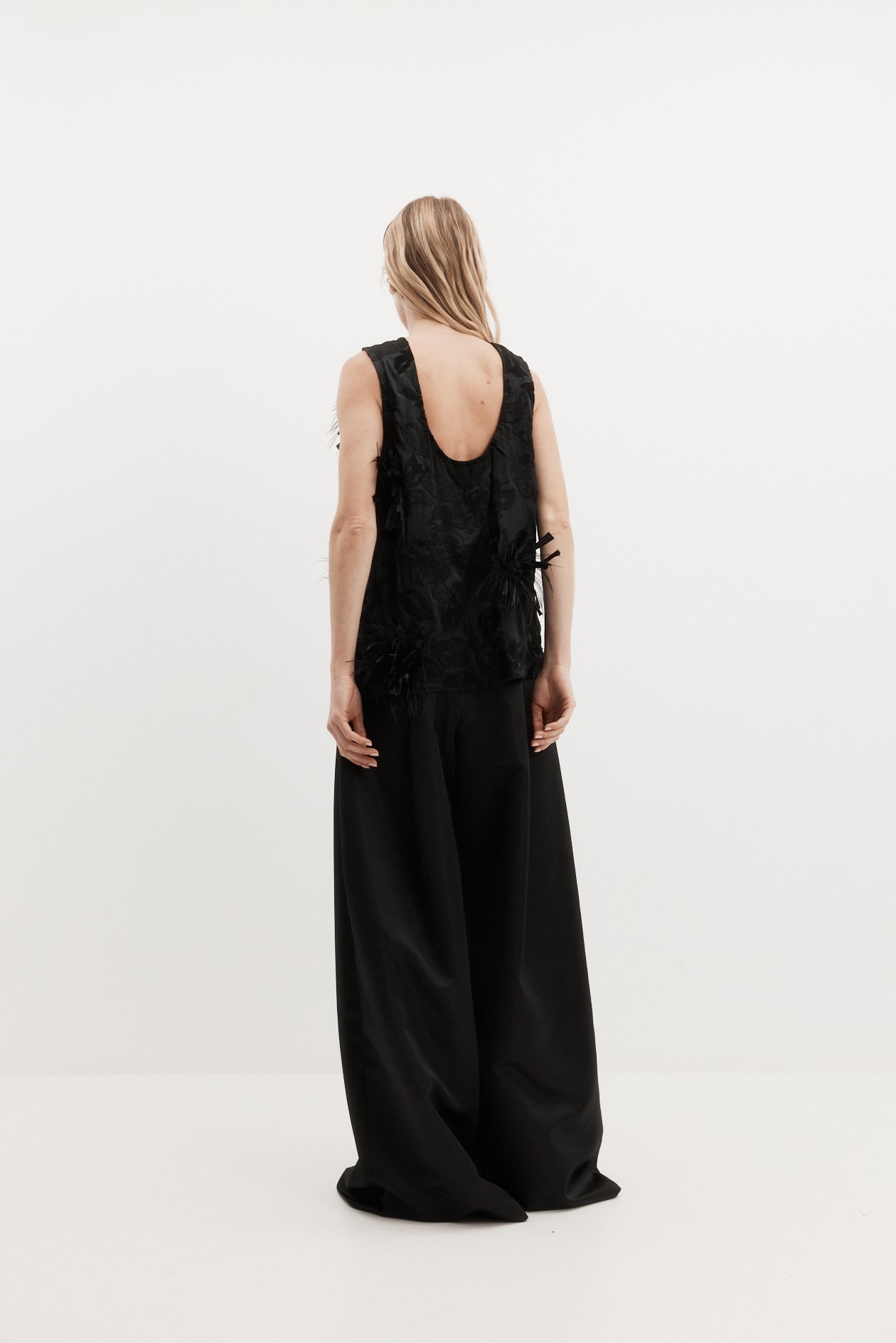 Gigi Top in Feathered Embroidery