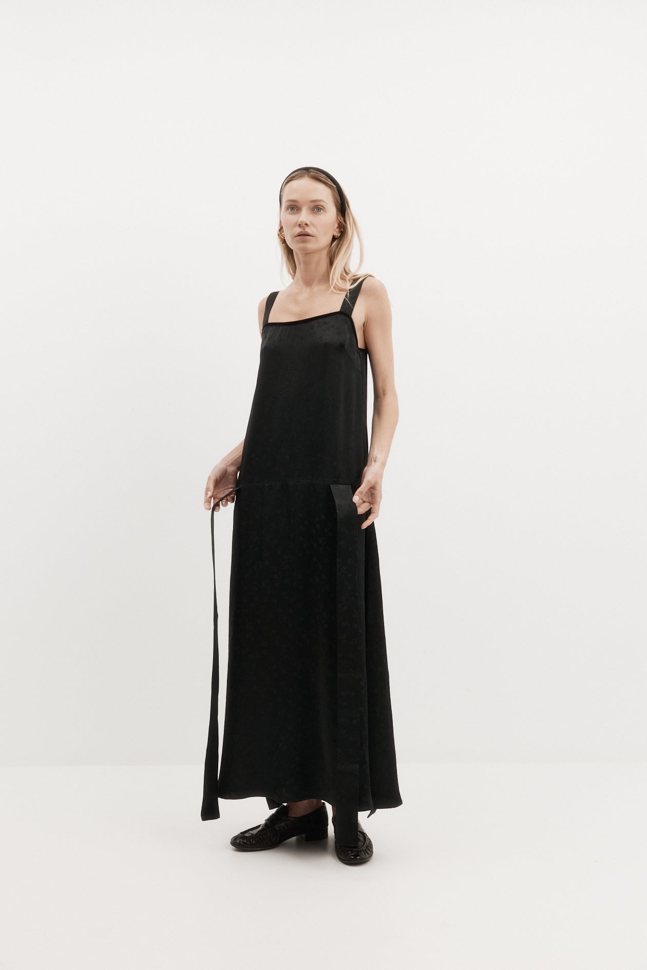 Wexer Dress in Jacquard Satin – Harris Tapper