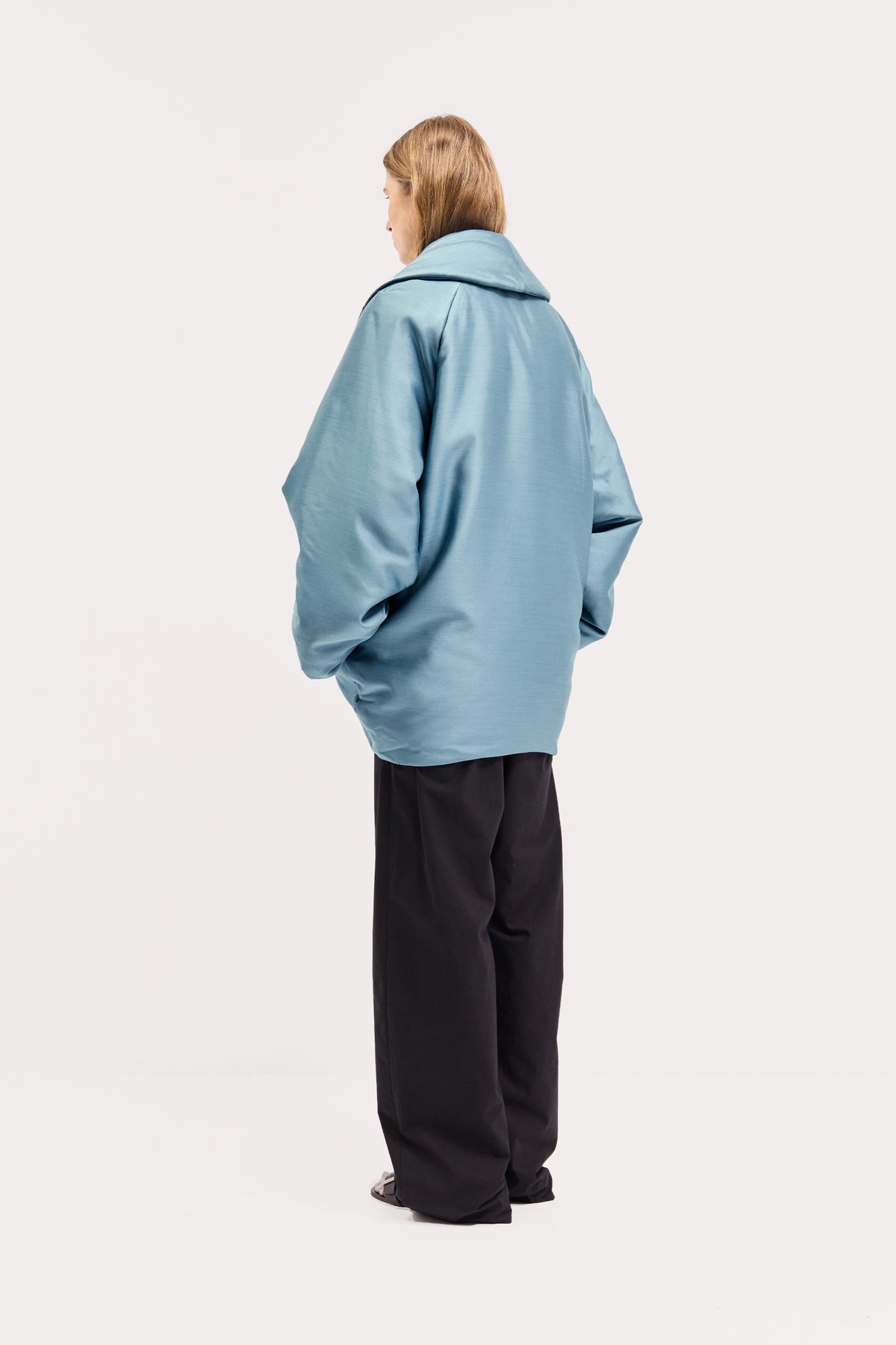 Humphrey Robe in Silk Wool Taffeta