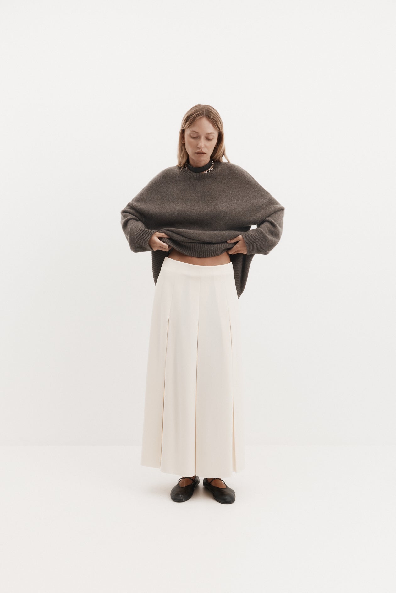 Ava Skirt in Drape Suiting