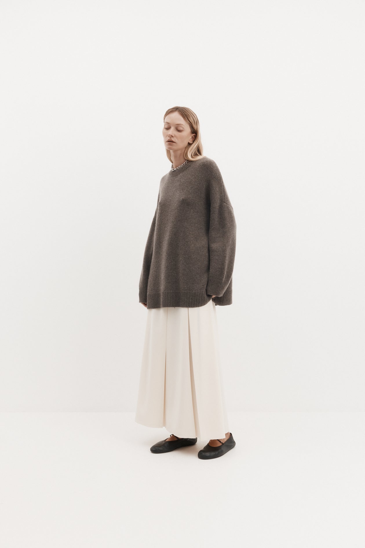 Ava Skirt in Drape Suiting