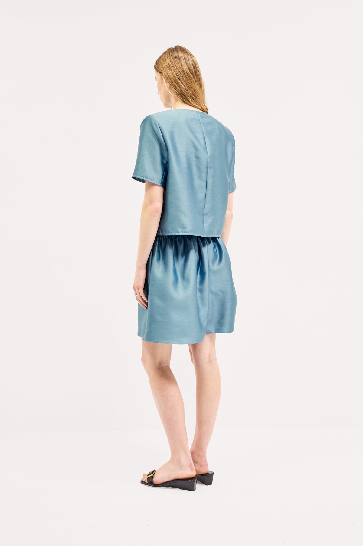 Voluminous Short in Silk Wool Taffeta